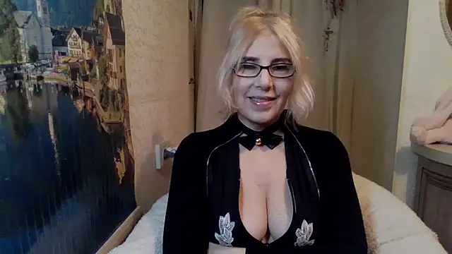sweet raspberry online show from 19, 1, 2025