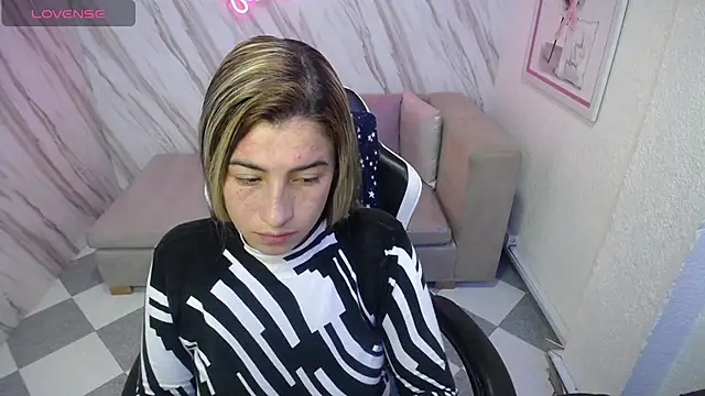 Valerie b online show from 11, 1, 2025