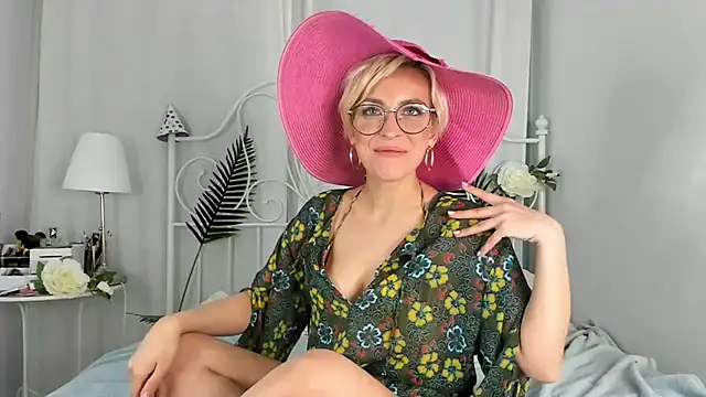Snapshot of SakuFox chatting on 24, 1, 2025 SakuFox online show from 24, 1, 2025