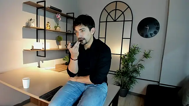 Snapshot of Ian_Daviz chatting on 20, 10, 2025 Ian Daviz online show from 20, 10, 2025