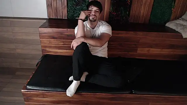 Snapshot of Ian_Daviz chatting on 31, 10, 2025 Ian Daviz online show from 31, 10, 2025