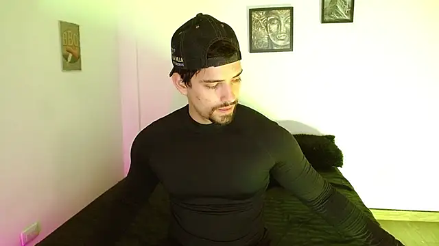 Snapshot of Ian_Daviz chatting on 24, 11, 2025 Ian Daviz online show from 24, 11, 2025