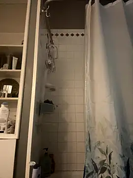 JdLove1 online show from 4, 12, 2024