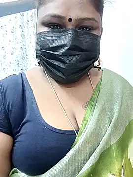 Snapshot of simran21 chatting on 8, 1, 2025 simran21 online show from 8, 1, 2025