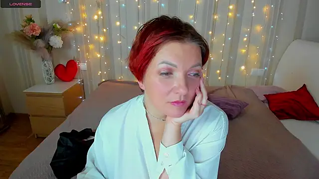 Snapshot of Katherine_Fox chatting on 28, 2, 2025 Katherine Fox online show from 28, 2, 2025