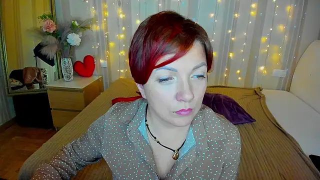 Snapshot of Katherine_Fox chatting on 6, 3, 2025 Katherine Fox online show from 6, 3, 2025