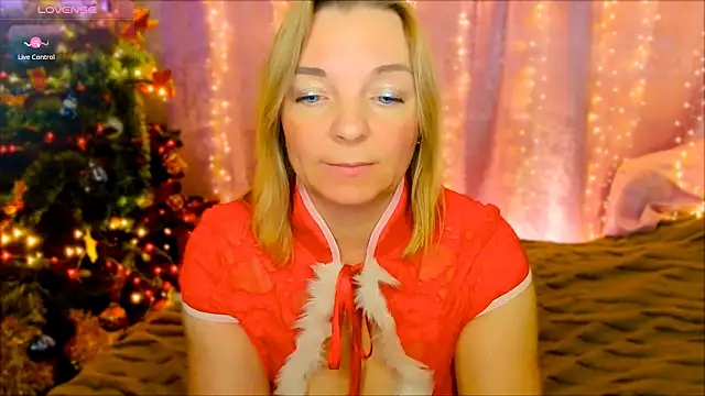 Snapshot of Regina__blue chatting on 25, 12, 2024 Regina  blue online show from 25, 12, 2024