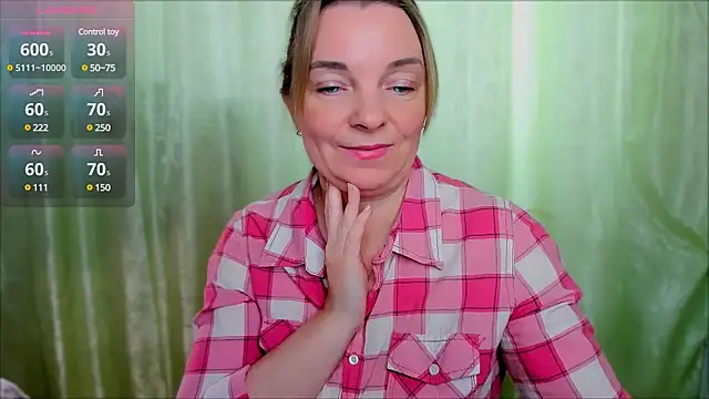 Snapshot of Regina__blue chatting on 13, 2, 2025 Regina  blue online show from 13, 2, 2025