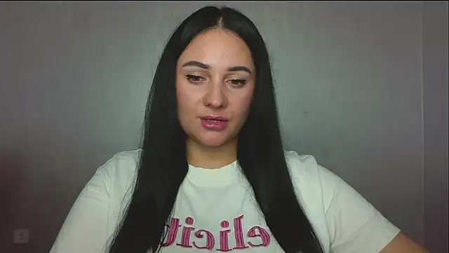 Emelyblum online show from 15, 9, 2025