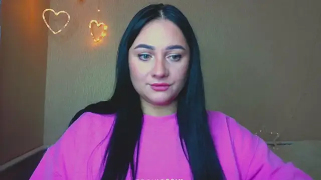 Emelyblum online show from 28, 10, 2025