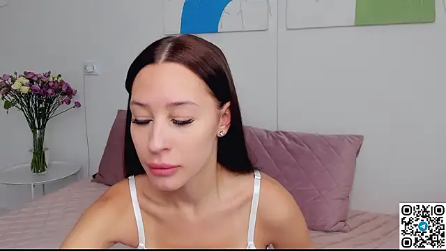 SelenaRousey online show from 4, 3, 2026