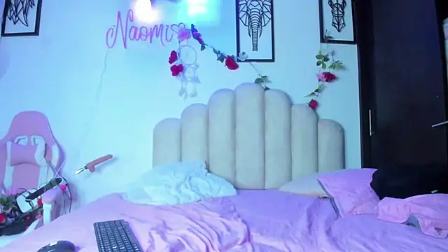 Snapshot of NaomiAsha chatting on 19, 3, 2025 NaomiAsha online show from 19, 3, 2025