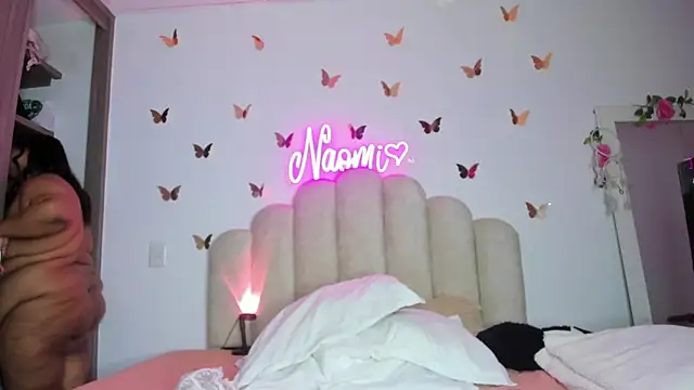 Snapshot of NaomiAsha chatting on 21, 9, 2025 NaomiAsha online show from 21, 9, 2025