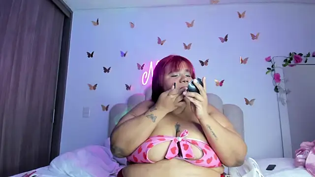 Snapshot of NaomiAsha chatting on 2, 11, 2025 NaomiAsha online show from 2, 11, 2025