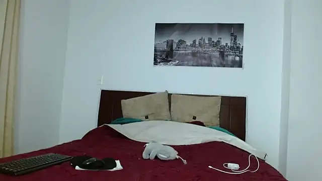 Snapshot of chicafitcaliente chatting on 5, 11, 2025 chicafitcaliente online show from 5, 11, 2025