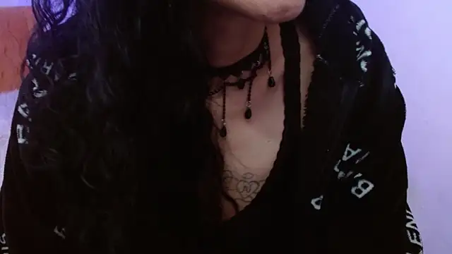 AlexandraJones  online show from 7, 2, 2025