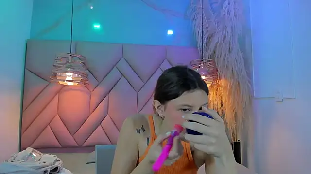 AngelaaCute  online show from 23, 12, 2024