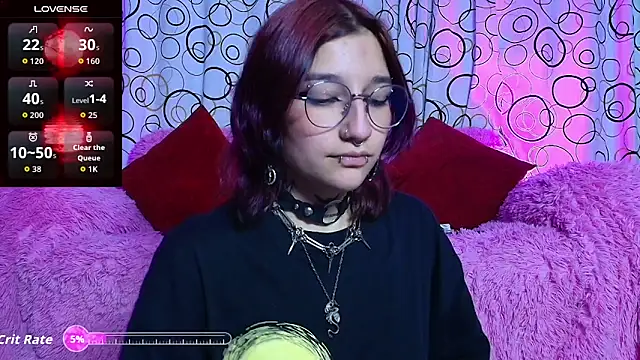 Snapshot of SukiFuyu_ chatting on 14, 10, 2025 SukiFuyu online show from 14, 10, 2025