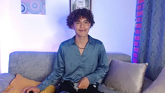 Snapshot of nickolas_moon chatting on 16, 3, 2025 nickolas moon online show from 16, 3, 2025