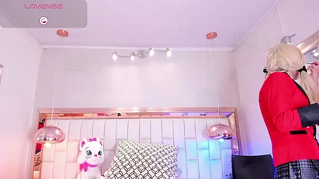 Snapshot of Palmer-Foster chatting on 11, 3, 2026 Palmer-Foster online show from 11, 3, 2026