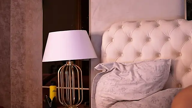 Snapshot of RaisaKali chatting on 12, 1, 2025 RaisaKali online show from 12, 1, 2025