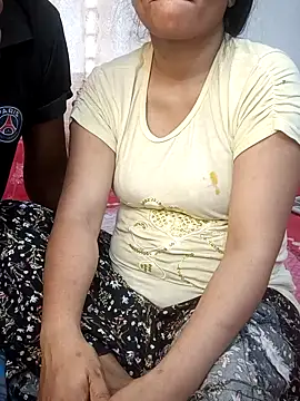 Snapshot of Desi_Best_Anal chatting on 1, 2, 2025 Desi Best Anal online show from 1, 2, 2025