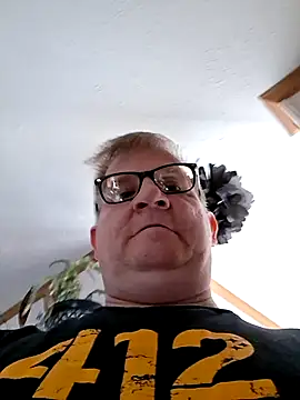 Snapshot of J83560Jason chatting on 19, 10, 2025 J83560Jason online show from 19, 10, 2025