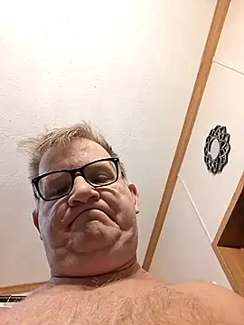 Snapshot of J83560Jason chatting on 31, 10, 2025 J83560Jason online show from 31, 10, 2025