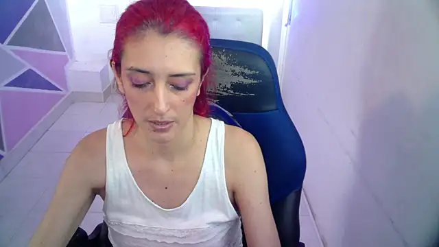 Snapshot of Ruby_Your_Milf chatting on 7, 1, 2025 Ruby Your Milf online show from 7, 1, 2025