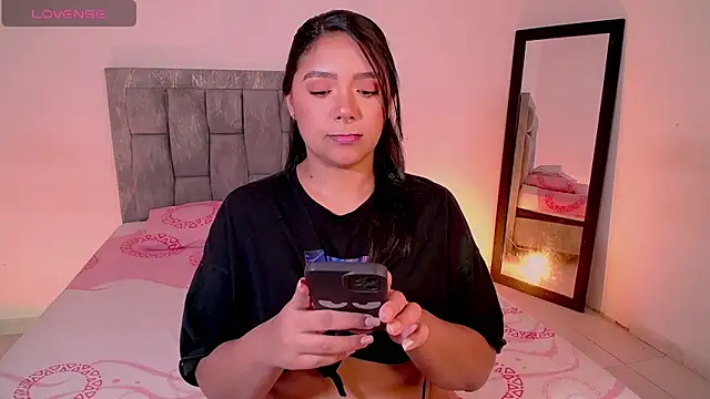 DIANEE 01 online show from 22, 2, 2026