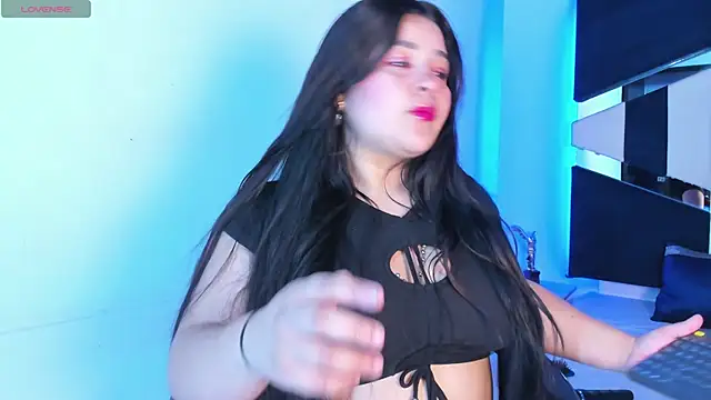 SamanthaFerrer  online show from 13, 1, 2025