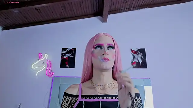 Snapshot of money_Ts_ chatting on 25, 9, 2025 money Ts online show from 25, 9, 2025