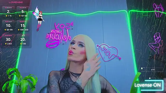 Snapshot of money_Ts_ chatting on 17, 10, 2025 money Ts online show from 17, 10, 2025