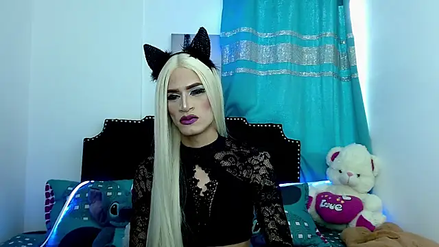 Snapshot of money_Ts_ chatting on 14, 11, 2025 money Ts online show from 14, 11, 2025