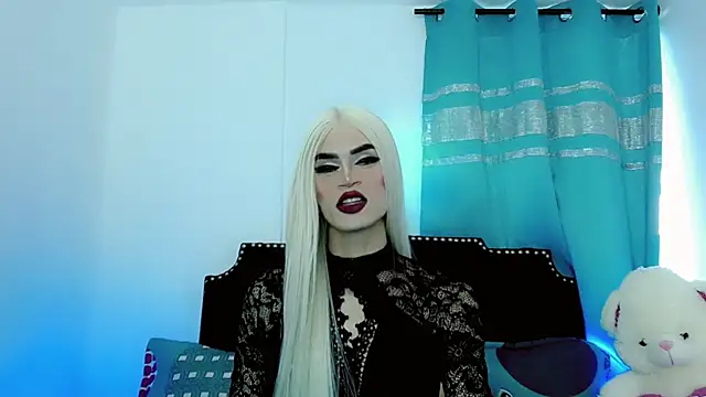 Snapshot of money_Ts_ chatting on 21, 11, 2025 money Ts online show from 21, 11, 2025