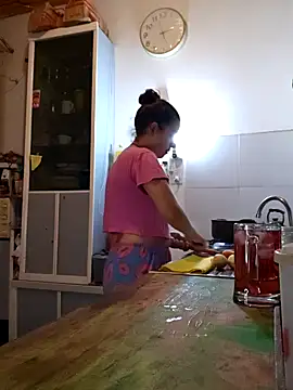 Snapshot of solangeyaelok1 chatting on 1, 2, 2025 solangeyaelok1 online show from 1, 2, 2025