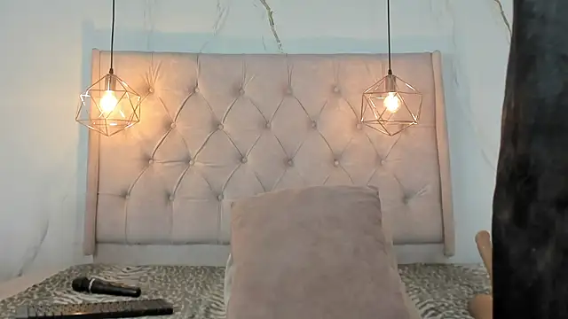 Snapshot of zamira_44 chatting on 14, 3, 2026 zamira 44 online show from 14, 3, 2026