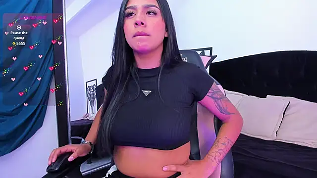 Snapshot of Shaarongp chatting on 12, 11, 2025 Shaarongp online show from 12, 11, 2025