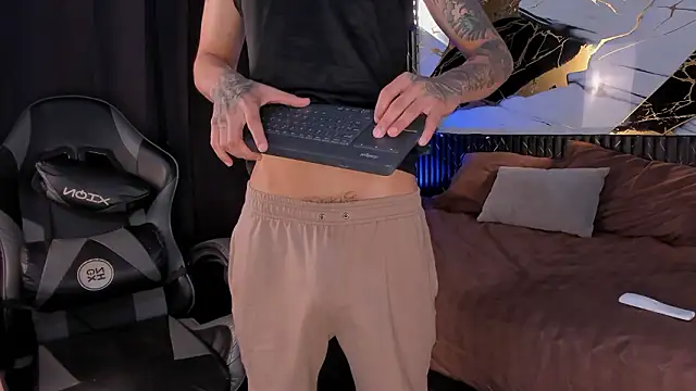 kyle smithxx online show from 18, 1, 2026