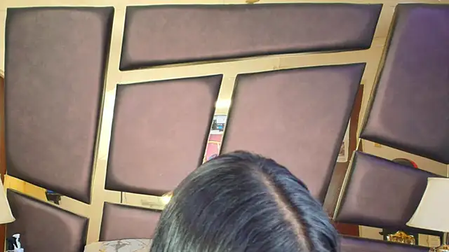 GiahDaniels online show from 30, 12, 2024