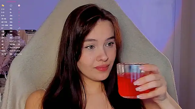 Snapshot of _Sweetie_ chatting on 23, 3, 2026 Sweetie online show from 23, 3, 2026