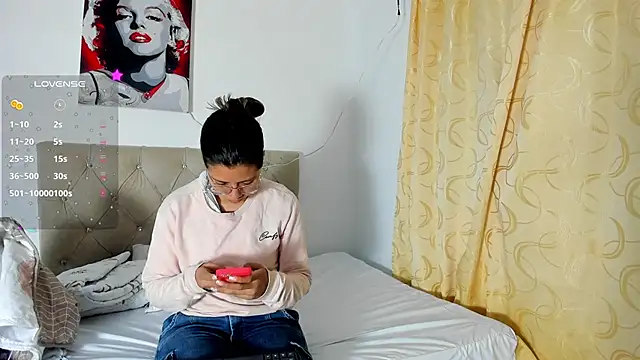 Vahiolet smith online show from 2, 10, 2025