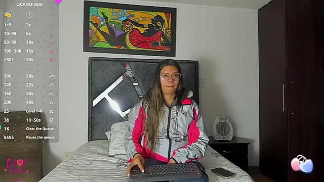 Vahiolet smith online show from 26, 10, 2025