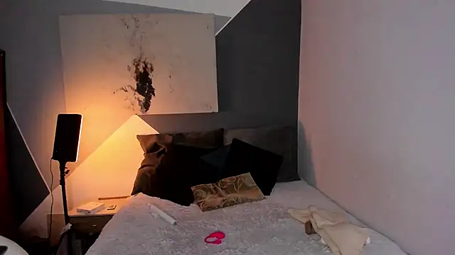 Snapshot of Miiaa_wallace chatting on 28, 3, 2026 Miiaa wallace online show from 28, 3, 2026