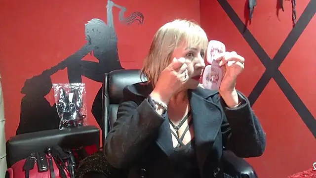 KLOE PIELL online show from 6, 3, 2025