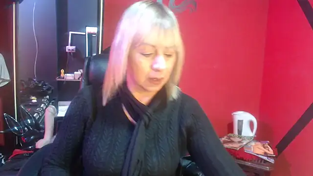 KLOE PIELL online show from 22, 10, 2025