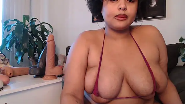 TheeVixxxen online show from 3, 3, 2025