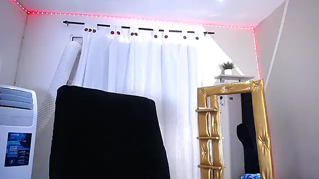 Hillary queen online show from 5, 12, 2024