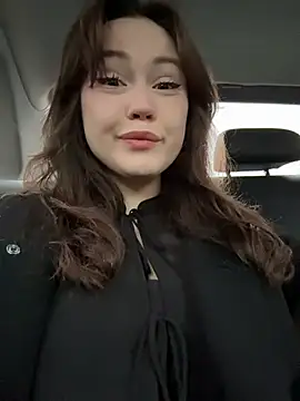 Peachy Dream online show from 5, 11, 2025