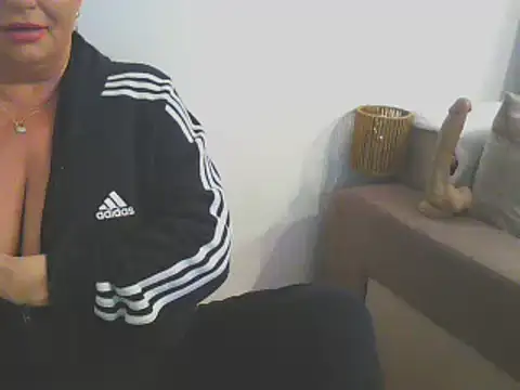 Snapshot of hotsierra4u chatting on 14, 12, 2025 hotsierra4u online show from 14, 12, 2025